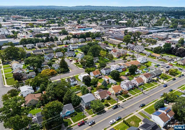 50th image of 699 Bloomfield Ave, Clifton, NJ 07012 | MLS# 26028199