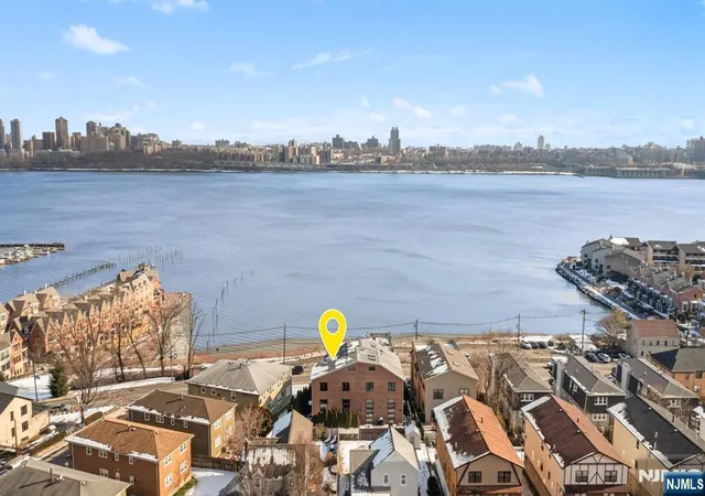 19th image of 1286 River Rd, Edgewater, NJ 07020 | MLS# 26028250
