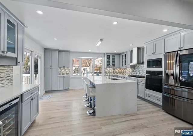 3rd image of 170 Clinton Ave, New Milford, NJ 07646 | MLS# 26028251