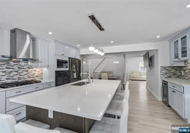 4th image of 170 Clinton Ave, New Milford, NJ 07646 | MLS# 26028251
