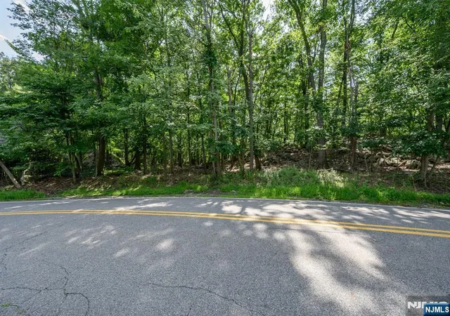 1st image of 782 Brooklyn Mountain Rd, Hopatcong, NJ 07843 | MLS# 26028261