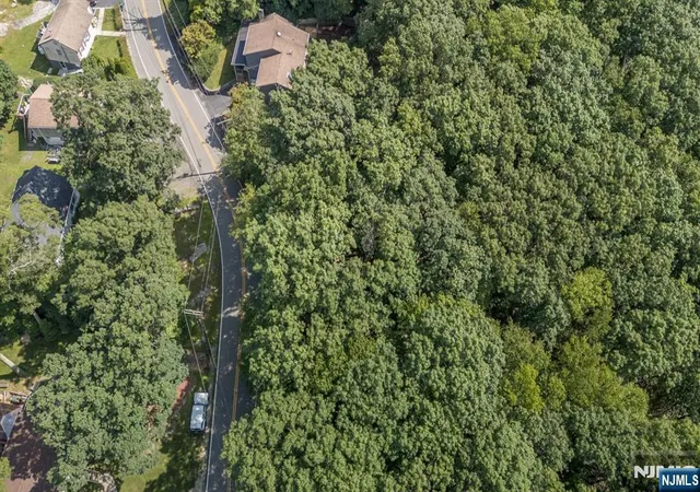 5th image of 782 Brooklyn Mountain Rd, Hopatcong, NJ 07843 | MLS# 26028261