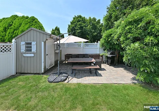 24th image of 2 Youngs Pl, Saddle Brook, NJ 07663 | MLS# 26028265