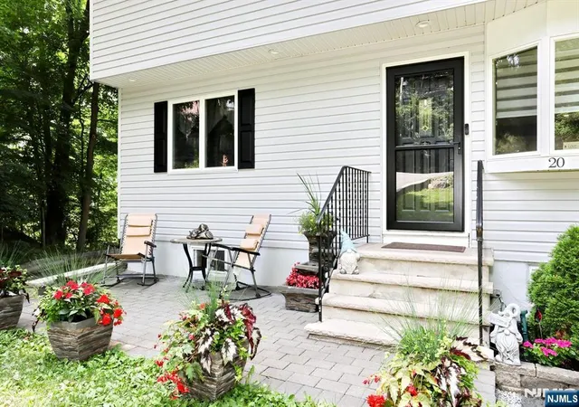 Photo 2 of Sale Pending at 20 Linnea Pl, Ringwood, NJ 07456 | MLS# 26028266 | Listing updated on 2026-08-22