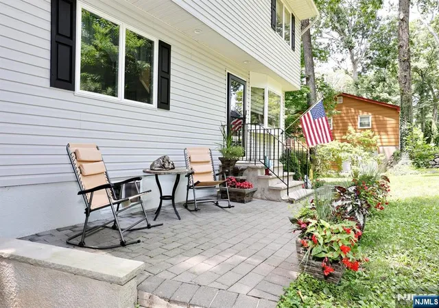 Photo 3 of Sale Pending at 20 Linnea Pl, Ringwood, NJ 07456 | MLS# 26028266 | Listing updated on 2026-08-22