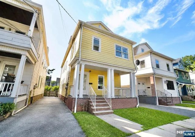 3rd image of 83 Berkeley Ave, Bloomfield, NJ 07003 | MLS# 26028269