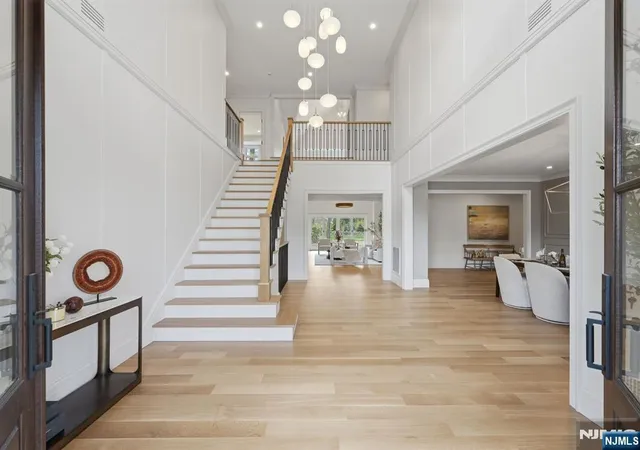 2nd image of 68 Grandview Ave, Upper Saddle River, NJ 07458 | MLS# 26028277