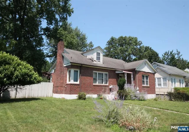 2nd image of 142 Orange St, Englewood, NJ 07631 | MLS# 26028285