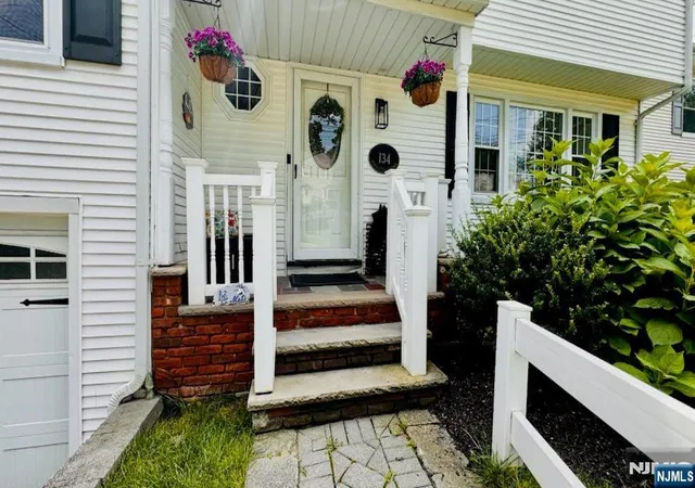 Photo 3 of Sale Pending at 134 Manhattan Ave, Waldwick, NJ 07463 | MLS# 26028287 | Listing updated on 2026-08-28
