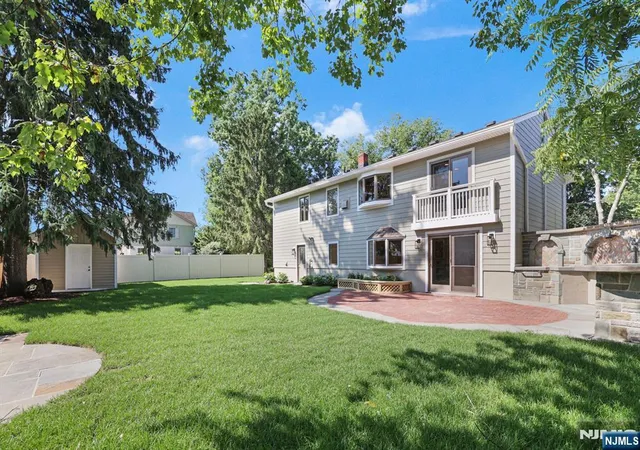2nd image of 4 4th St, Pequannock Township, NJ 07440 | MLS# 26028311