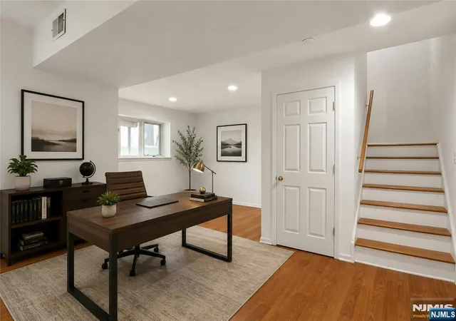 5th image of 20 Lakeview Dr, Old Tappan, NJ 07675 | MLS# 26028363