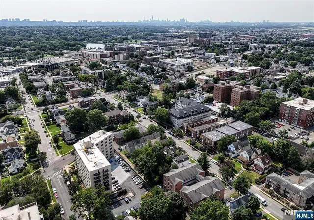 Listing Photo 2 - Condo for sale in building located at 25 Grand Ave, Hackensack, NJ 07601 - Unit #2J