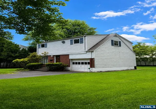 Single family home for sale at 25 Glenwood Ave, Demarest, NJ 07627 | MLS# 26028371