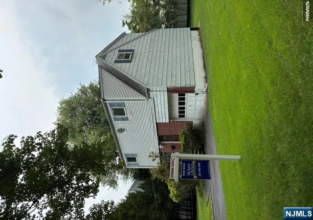 Photo 2 of Single family home for sale at 25 Glenwood Ave, Demarest, NJ 07627 | MLS# 26028371 | Listing updated on 2026-07-31