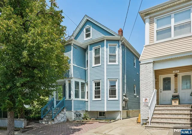 3rd image of 155 Hayward Pl, Wallington, NJ 07057 | MLS# 26028383