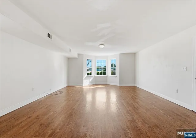 Photo 2 of Sale Pending at 17 Stanton St, Newark, NJ 07114 | MLS# 26028416 | Listing updated on 2026-08-20