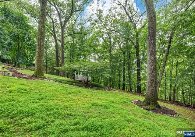 Photo 3 of Sale Pending at 16 Pennsylvania Ave, Montvale, NJ 07645 | MLS# 26028423 | Listing updated on 2026-09-18