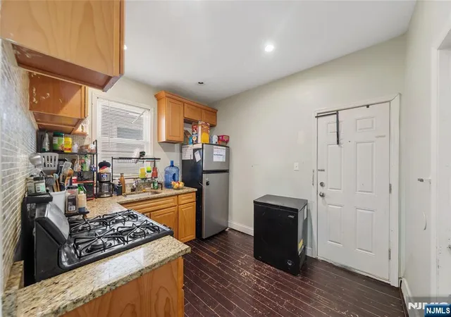 Photo 4 of Sale Pending at 77 16Th, East Orange, NJ 07018 | MLS# 26028432 | Listing updated on 2026-09-01