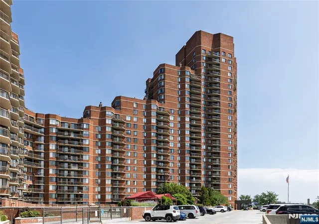 Photo 3 of Condo for sale at 418 Harmon Cove Tower, Secaucus, NJ 07094 | MLS# 26028442 | Listing updated on 2026-08-25