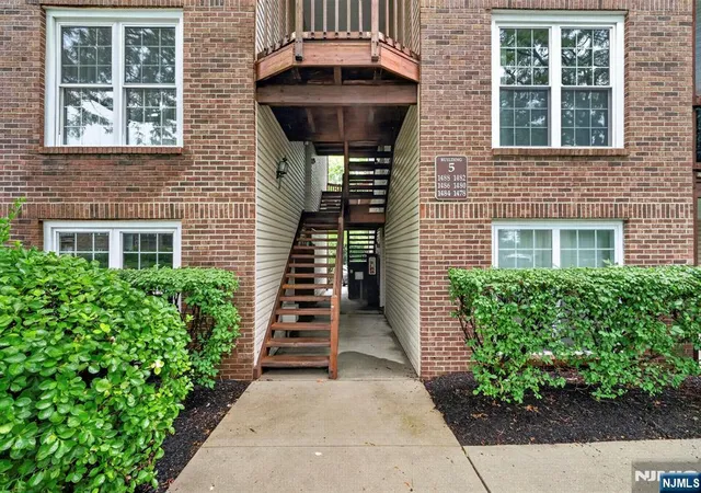 2nd image of 1486 Westgate Dr, Fort Lee, NJ 07024 | MLS# 26028454