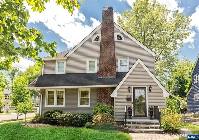2nd image of 644 Linwood Ave, Ridgewood, NJ 07450 | MLS# 26028469