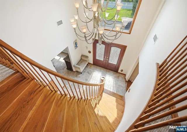Photo 4 of Single family home for sale at 27 Sparrowbush Rd, Mahwah, NJ 07430 | MLS# 26028473 | Listing updated on 2026-08-01