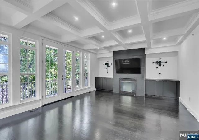 Photo 3 of Townhouse for sale at 8 Creekside Ct, Secaucus, NJ 07094 | MLS# 26028475 | Listing updated on 2026-09-15