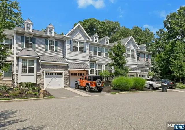 Photo 1 of Sale Pending at 28 Masterson Ct, Waldwick, NJ 07463 | MLS# 26028482 | Listing updated on 2026-08-11