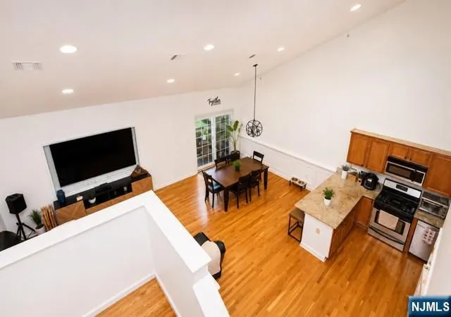 Photo 3 of Sale Pending at 20 Mountain Ave #4, Paterson, NJ 07501 | MLS# 26028486 | Listing updated on 2026-09-22