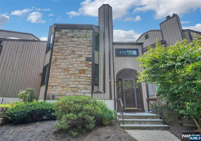 1st image of 13 Delbarton Ct, Washington Township (1438), NJ 07840 | MLS# 26028491