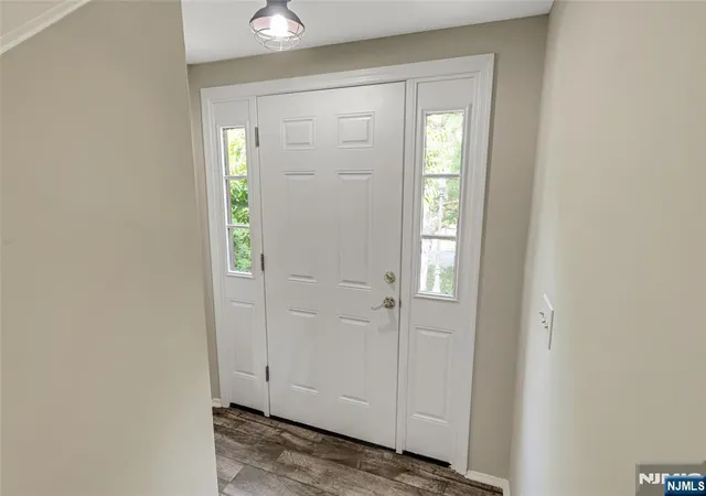 4th image of 13 Delbarton Ct, Washington Township (1438), NJ 07840 | MLS# 26028491