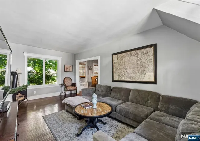 Photo 4 of Single family home for sale at 160 Packard Ave, Wyckoff, NJ 07481 | MLS# 26028496 | Listing updated on 2026-09-11