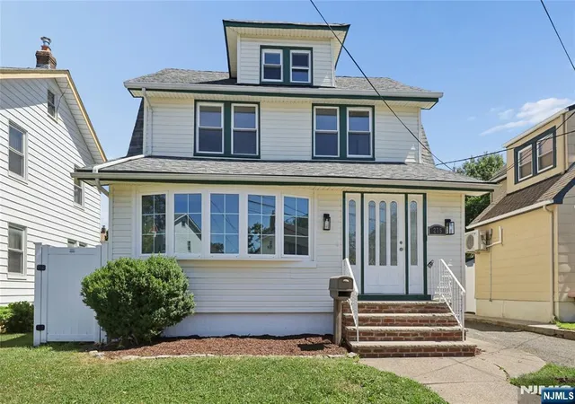 Photo 1 of Sale Pending at 275 Farrant Ter, Teaneck, NJ 07666 | MLS# 26028507 | Listing updated on 2026-08-30