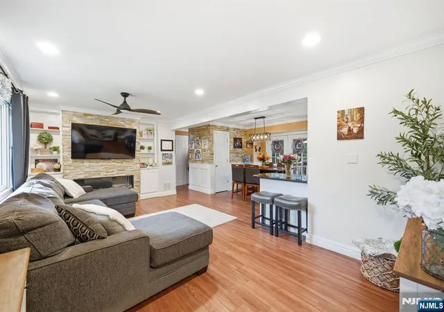 4th image of 93 Yawpo Ave, Oakland, NJ 07436 | MLS# 26028509