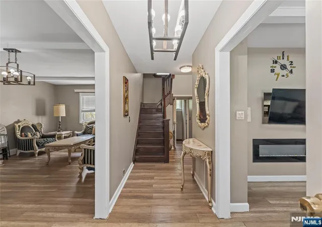 3rd image of 15 Putnam Pl, Clifton, NJ 07011 | MLS# 26028515