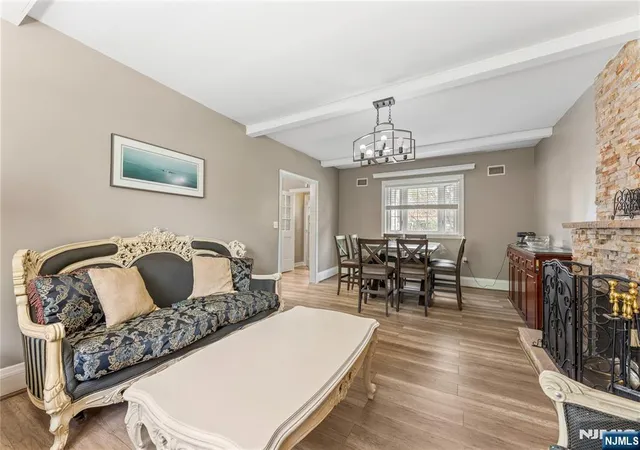 5th image of 15 Putnam Pl, Clifton, NJ 07011 | MLS# 26028515