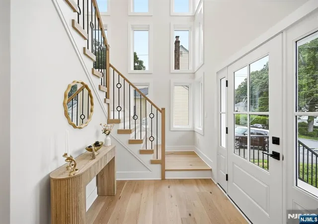 Photo 2 of Sale Pending at 34 Crestview Hill Rd, Livingston, NJ 07039 | MLS# 26028537 | Listing updated on 2026-09-15
