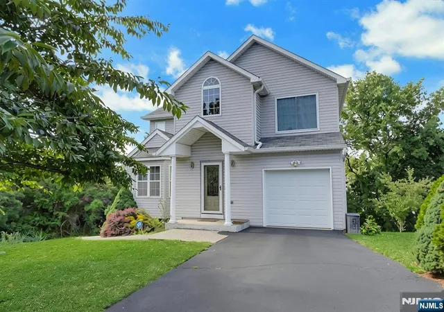 Photo 1 of Single family home for sale at 14 Summit Ct, Hackensack, NJ 07601 | MLS# 26028538 | Listing updated on 2026-08-16