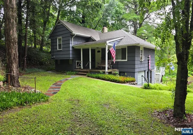 2nd image of 91 Goldfinch Ln, West Milford, NJ 07421 | MLS# 26028556
