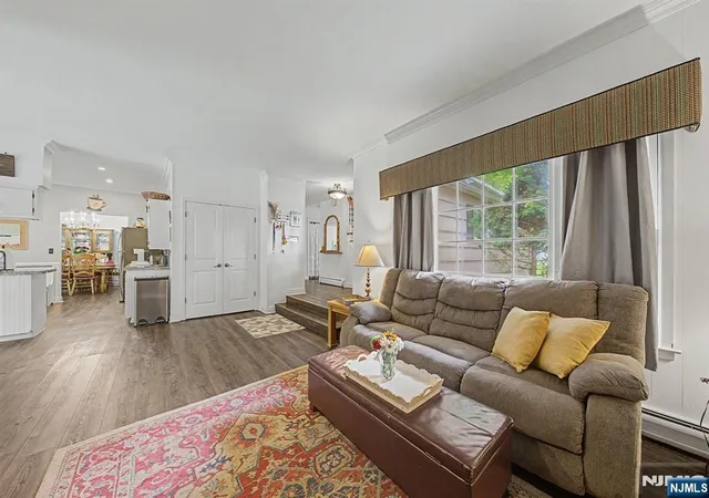 4th image of 7 Commanche Trl, Oakland, NJ 07436 | MLS# 26028592
