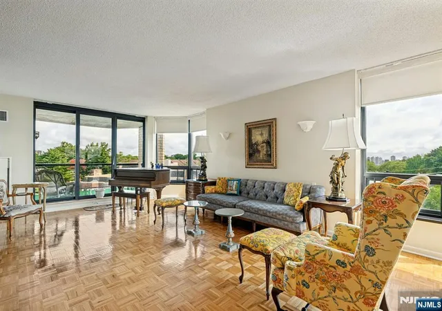 3rd image of 900 Palisade Ave #4F, Fort Lee, NJ 07024 | MLS# 26028601