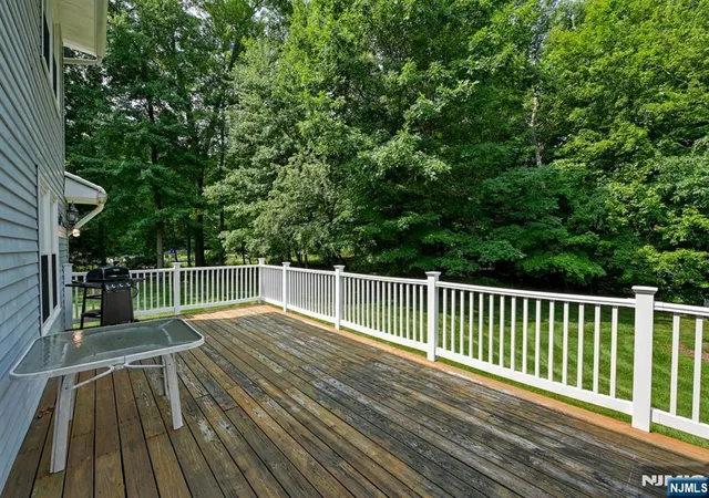28th image of 2 Pembroke Ct, Jefferson Township, NJ 07438 | MLS# 26028608