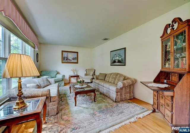 Photo 3 of Sale Pending at 2 Pembroke Ct, Jefferson Township, NJ 07438 | MLS# 26028608 | Listing updated on 2026-08-12