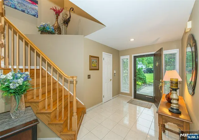 Photo 3 of Sale Pending at 15 Fair Ridge Ct, Wayne, NJ 07470 | MLS# 26028627 | Listing updated on 2026-08-14