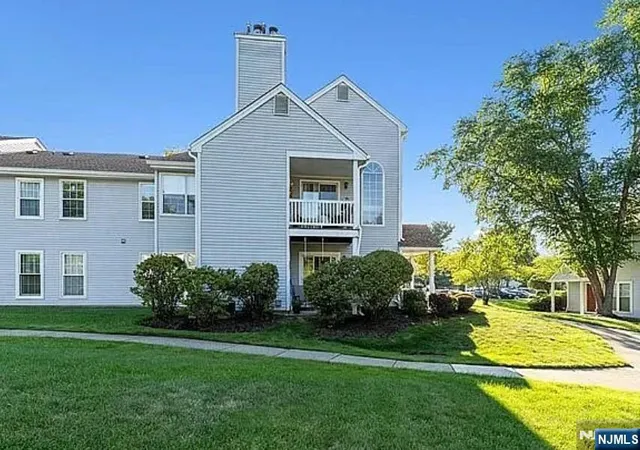 Photo 2 of Townhouse for sale at 116 Harvest Ln, Lincoln Park Borough, NJ 07035 | MLS# 26028684 | Listing updated on 2026-10-03