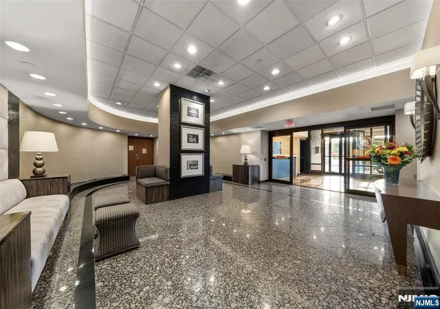 3rd image of 800 Palisade Ave #1804, Fort Lee, NJ 07024 | MLS# 26028689