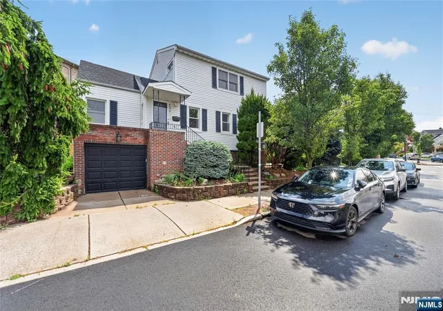 Photo 1 of Single family home for sale at 427 Kennedy Dr, Fairview, NJ 07022 | MLS# 26028690 | Listing updated on 2026-09-16
