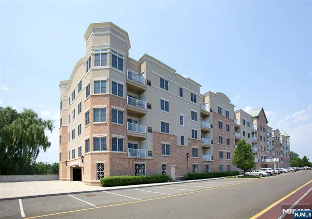 2nd image of 2107 Windsor Park Ct #107, Englewood, NJ 07631 | MLS# 26028696