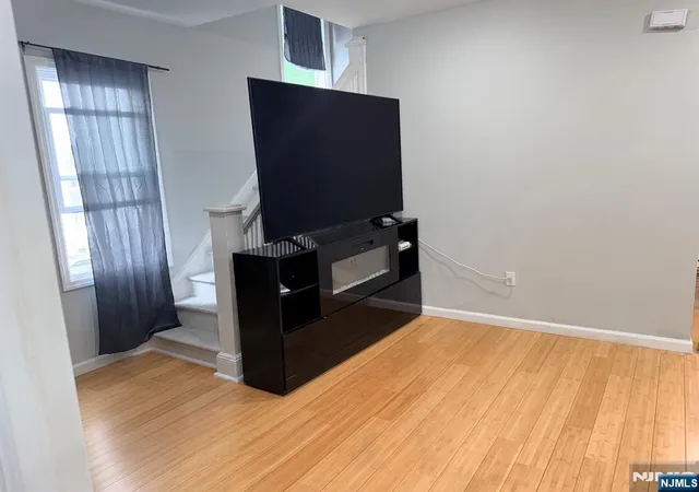 Photo 3 of Single family home for sale at 16 Wills Pl, Irvington, NJ 07111 | MLS# 26028726 | Listing updated on 2026-10-06