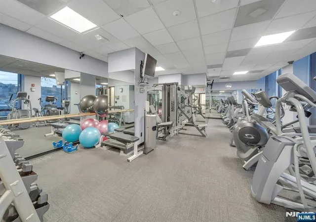 2nd image of 1600 Parker Ave, Fort Lee, NJ 07024